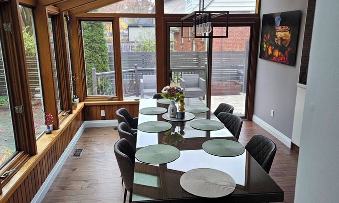 Lakeview House | Case del Sole: nYour Sunlit Sanctuary