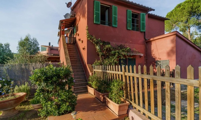 Lido di Capoliveri Apartment | Casetta Rossa 500 meters from the beach of Lido di Capoliveri surrounded by greenery