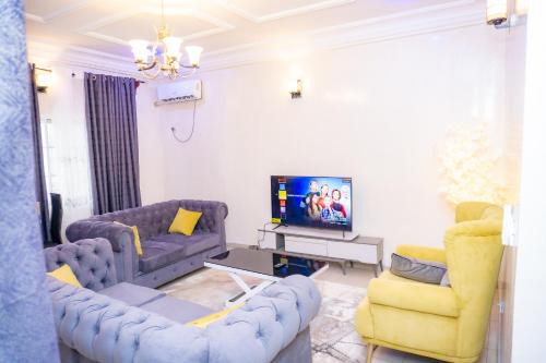 Mutengene House | CASILINA GUEST HOME