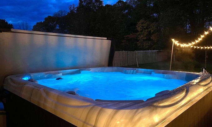 Montville House | Casino Stay & Play House