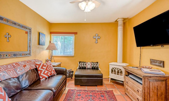 Taos House | Casita Antonio