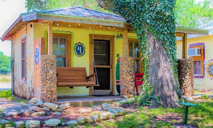 Ingram House | Casita Blu Quatro, Private Guadalupe River Access