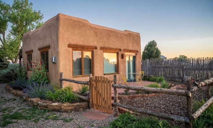 Arroyo Seco House | Casita de Vistas - True Desert Sanctuary!
