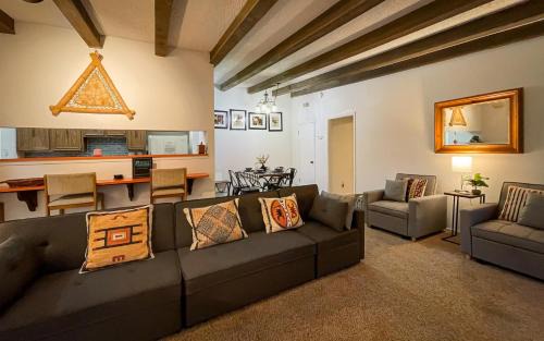 Alto House | Casita Escondida