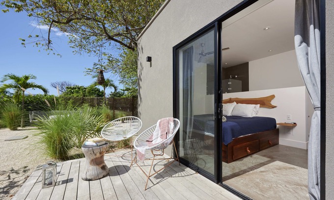 Playa Langosta Apartment | Casita Tuis, Private studio