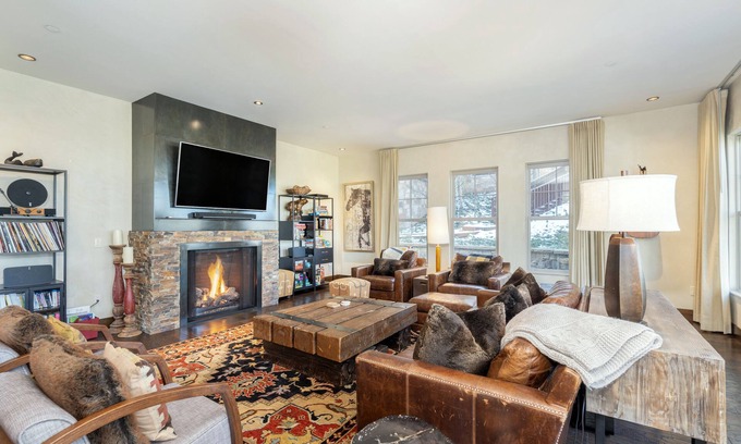 Mountain Village Condo | CASSIDY'S HIDEOUT- Beautiful Condo with Amazing San Sophia Ridge Views
