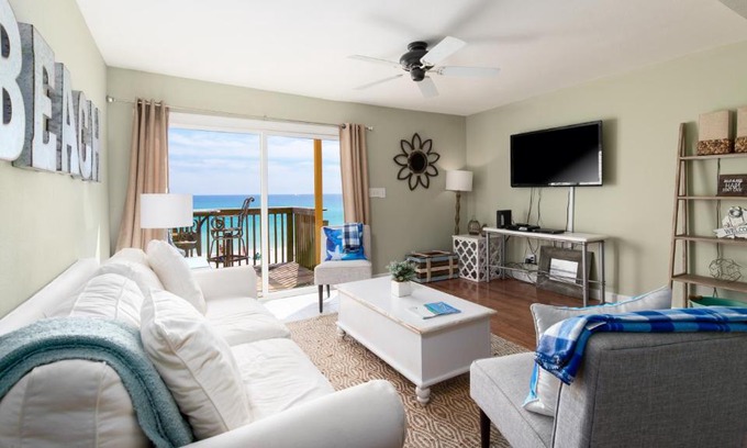 Miramar Beach Apartment | Cast a Waves by Realjoy Vacations