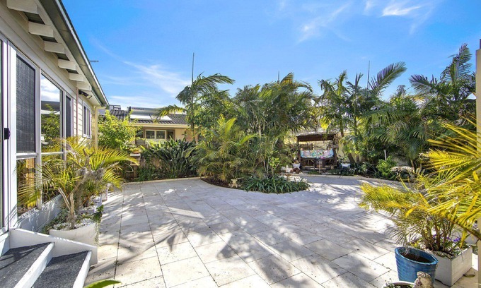 Ettalong Beach House | CASTAWAY @ ETTALONG BEACH