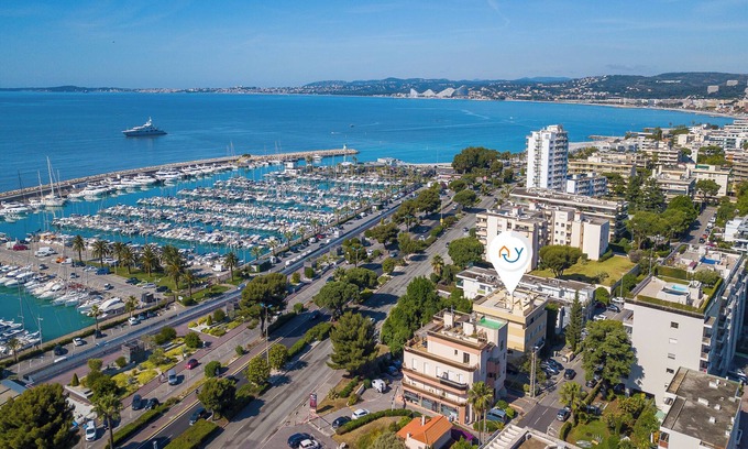 Saint-Laurent-du-Var Apartment | Castel du Port, Saint-Laurent-Du-Var, France