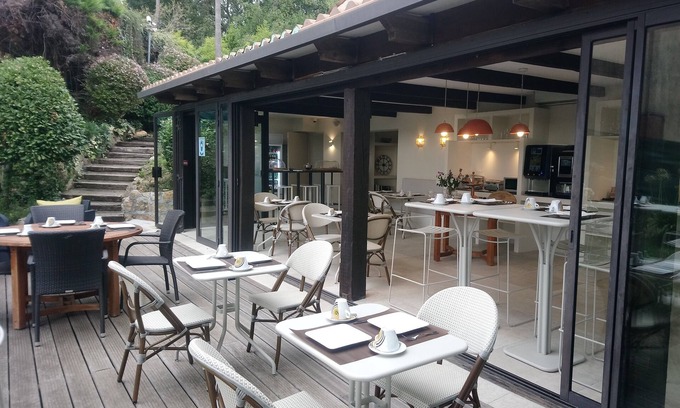 Mouans-Sartoux Hotel | Castel' Provence