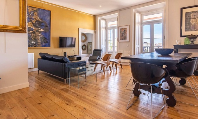 Sao Cristovao e Sao Lourenco Apartment | Castelo Design Apt W/Balcony & View by LovelyStay