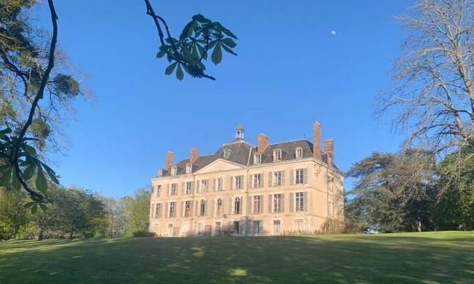 Poilly-lez-Gien Other | Castle for 2-20 guests at the Loire with pool & Parc