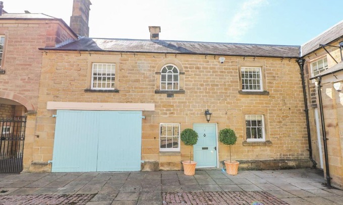 Bakewell House | Castle Hill