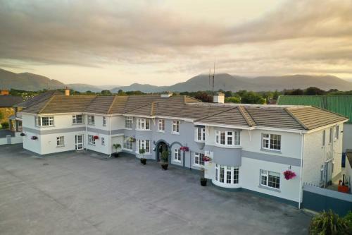 Killarney House | Castle Lodge