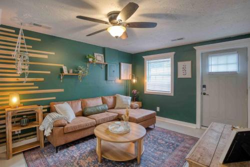 Wilmington House | Castle Steet Retreat - The Rustic Whiskey