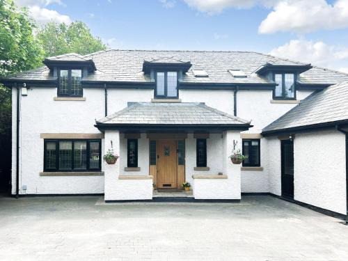 Poulton-le-Fylde House | Castlebar