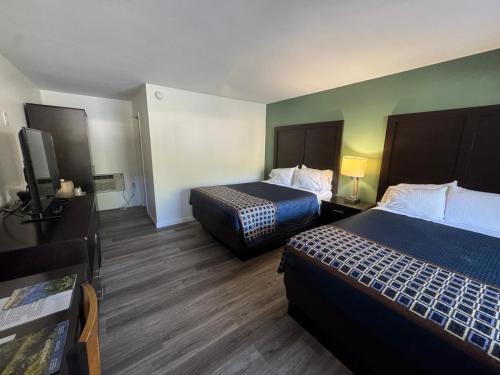 Maggie Valley Hotel | Castlewood Inn
