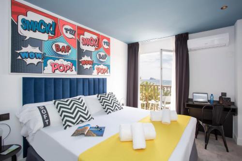 Benidorm Centro Hotel | Casual Pop Art Benidorm