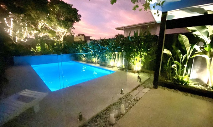 Casuarina House | Casuarina Beach Home - Short stroll to the beach, restaurants, cafes & shops
