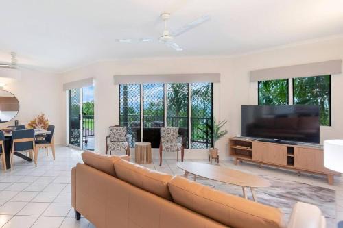 Rapid Creek Apartment | Casuarina Vista - Beachfront Elegance in Rapid Creek