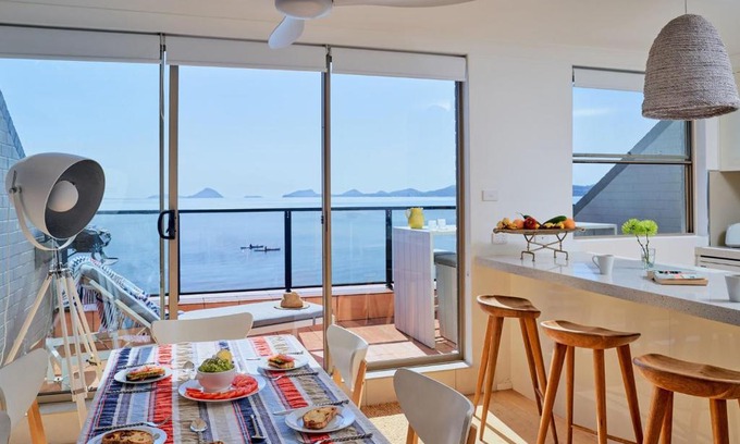 Soldiers Point Apartment | Casuarinas 5 superb waterfront unit