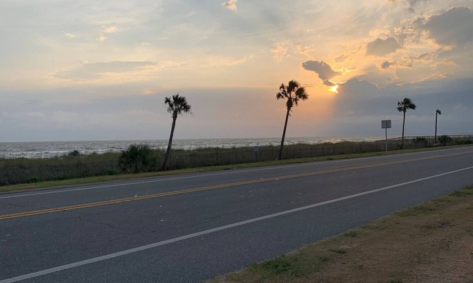 Mexico Beach Condo | Catch N Relax Like A Prince