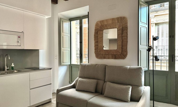Barrio de La Latina Apartment | CavaBajaSuites 303 PARQUE DEL RETIRO