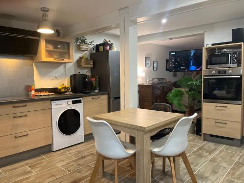 Cazaubon House | CazaubonCity