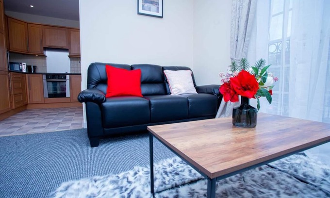Moulton Apartment | Cedar apartment 1 - Two bedroom en-suite apartment