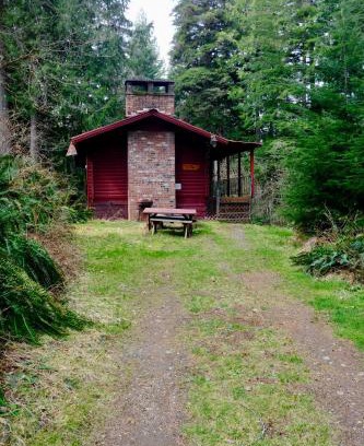 Ashford Apartment | Cedar at Rainier Lodge (0.4 m from Mt.Rainier)
