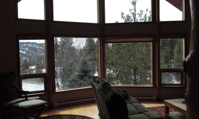 Garden Valley Cabin | Cedar Cabin with Mountain View’s
