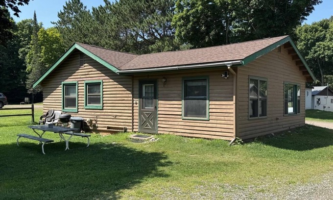 Butternut House | Cedar Cove Cabin 1