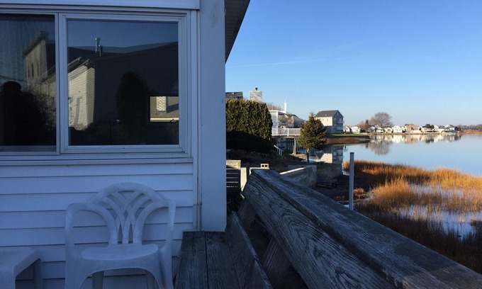 Portsmouth Apartment | Cedar Cove Cottage: Overlook
