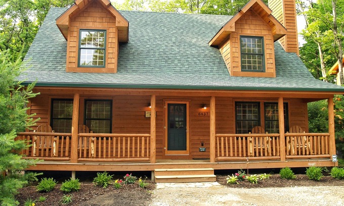 Saugatuck Cabin | Cedar Creek Lodge- Cozy Rustic Luxury Cabin- Kingfisher Cove