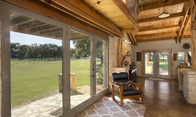 Wimberley Cabin | Cedar Creek Lodge - Magical Lodge on 12 Ace Ranch w/Livestock & Wild Deer