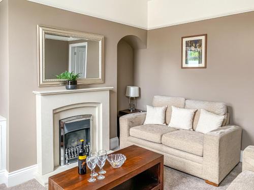 York Apartment | Cedar House - Quaint Victorian Home With Free Parking