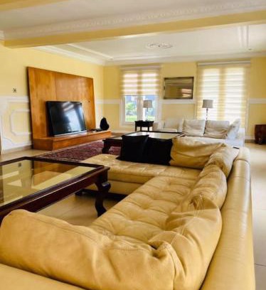 Teshie House | CEDAR RESIDENCE
