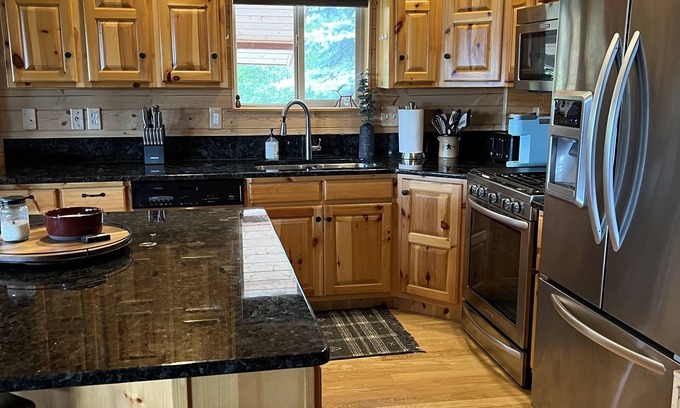 Thayne Cabin | Cedar Woods Cabin on beautiful Star Valley Ranch