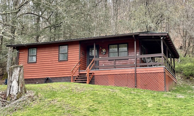 North Fork Cabin | Cedarwood Cabin