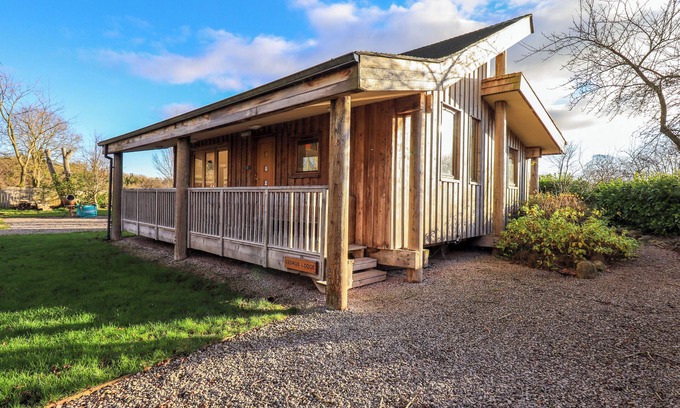 Penrith Cottage | CEDRUS LODGE, pet friendly, character holiday cottage in Penrith