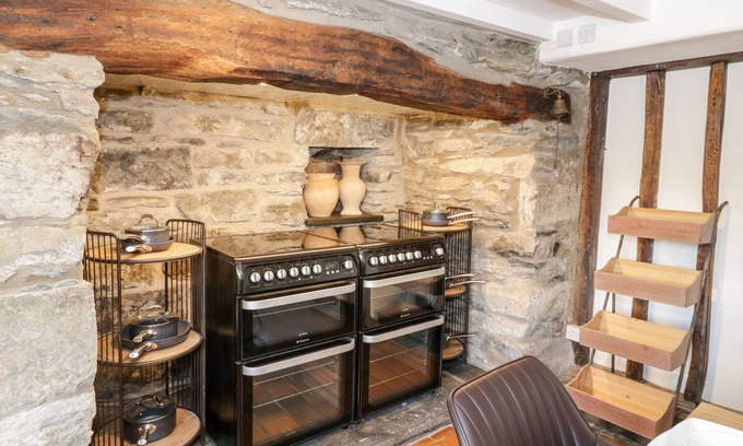Cwmtirmynach Cottage | Cefn Nannau