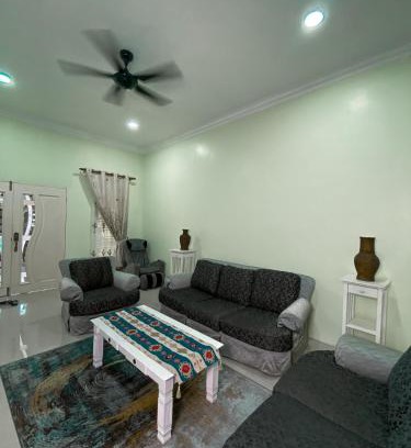 Kampung Sura Masjid House | Ceiba View Homestay