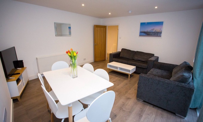 Montpelier Apartment | Celebrity Apartments Brighton, Powis Square