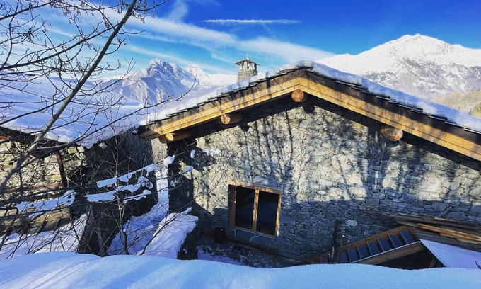 Saint-Michel-de-Maurienne Ski Chalet | Celestin's cabin
