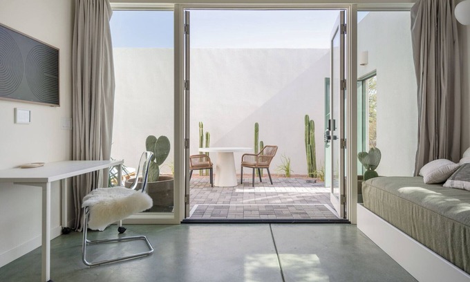 Peter Howell House | Celestina Guest House