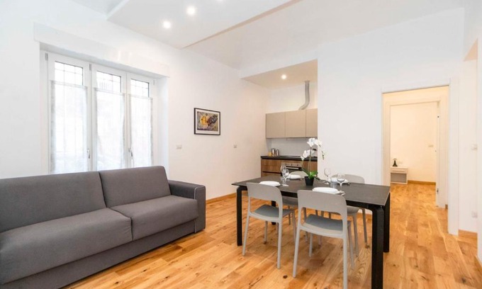 Cenisia Apartment | Cenisia District Perosa Roomy Flat