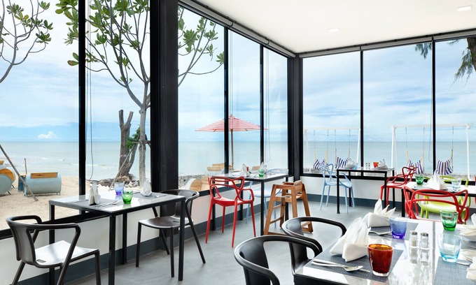 Phetchaburi Hotel | Centara Life Cha-Am Beach Resort Hua Hin