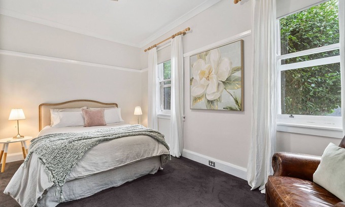 Bowral Cottage | Centennial Cottage 2 Botanica - walk to town
