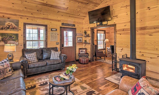 Centerville Cabin | Centerville Cabin Rental: 68 Mi to Nashville!