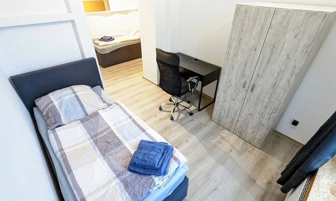 Bant Apartment | Central 1.5 room apartment with Smart Tv & washing machine